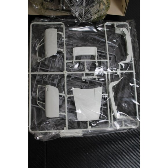 Porsche Turbo Model Kit Equipped With Dunlop Real-Rubber Racing Tires All Parts - Picture 5 of 8